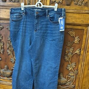 NWT Lands' End Women's Classic Straight Leg Denim Size 18W